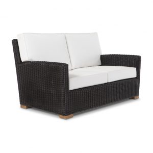 outdoor wicker loveseat
