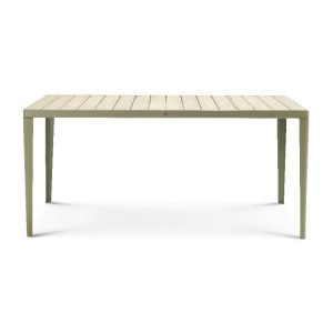 outdoor dining furniture