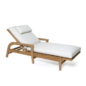 Giati Rinato Chaise Lounge w/ cushions