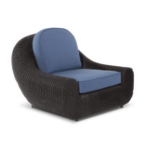 outdoor wicker club chair