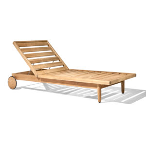 Chaise Lounge w/ Wheels